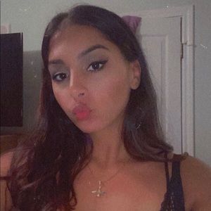 Meet your Posher, Yasmen